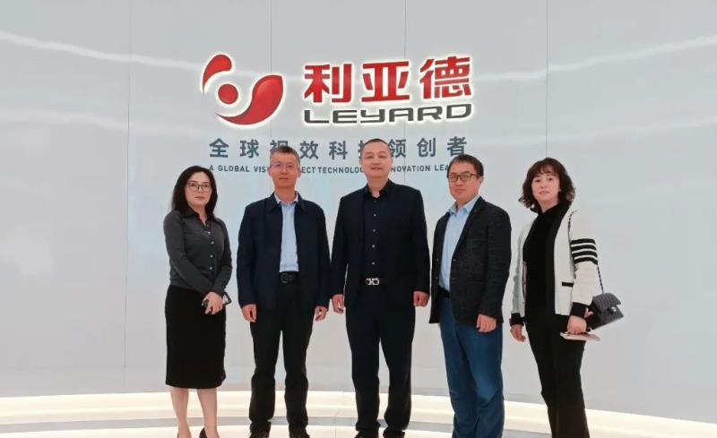 一博科技董事长汤昌茂一行赴优发国际南方总部旅行考察